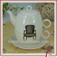 Pote de té cerámico personalizado para uno con diseño de la silla